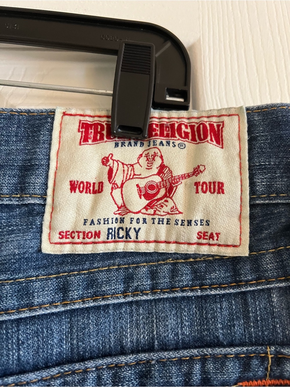True Religion Men's Straight Leg Faded Blue Jeans - Made in USA - Picture 5 of 8